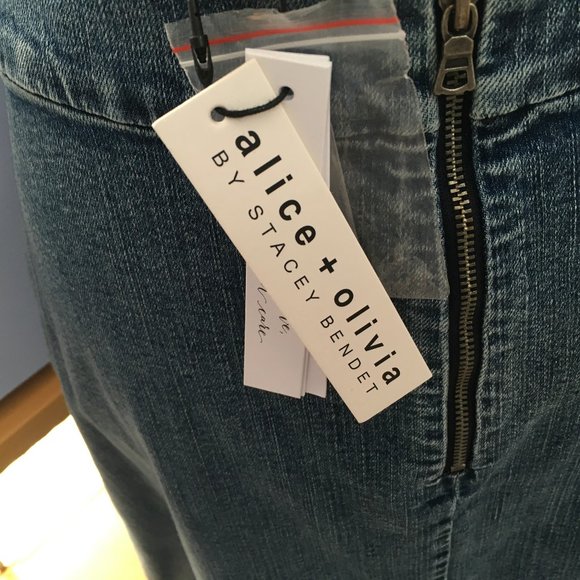 Alice + Olivia Denim Skirt with Sequins and Embroidery Size 4 - Picture 13 of 15